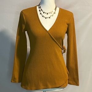 Tops/T-Shirts/Tanks👚 - 2 for $20 or 3 for $30 (Mix & Match)